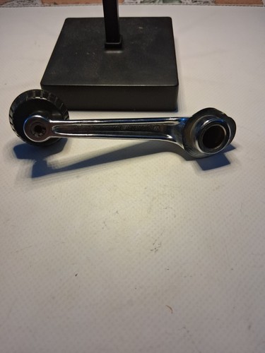 Fensterkurbel 113 837 - vw, a